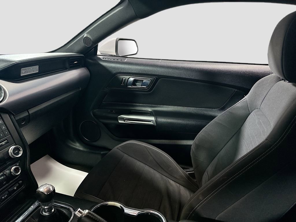 Used 2017 Ford Mustang GT w/ Black Accent Package RWD image 21