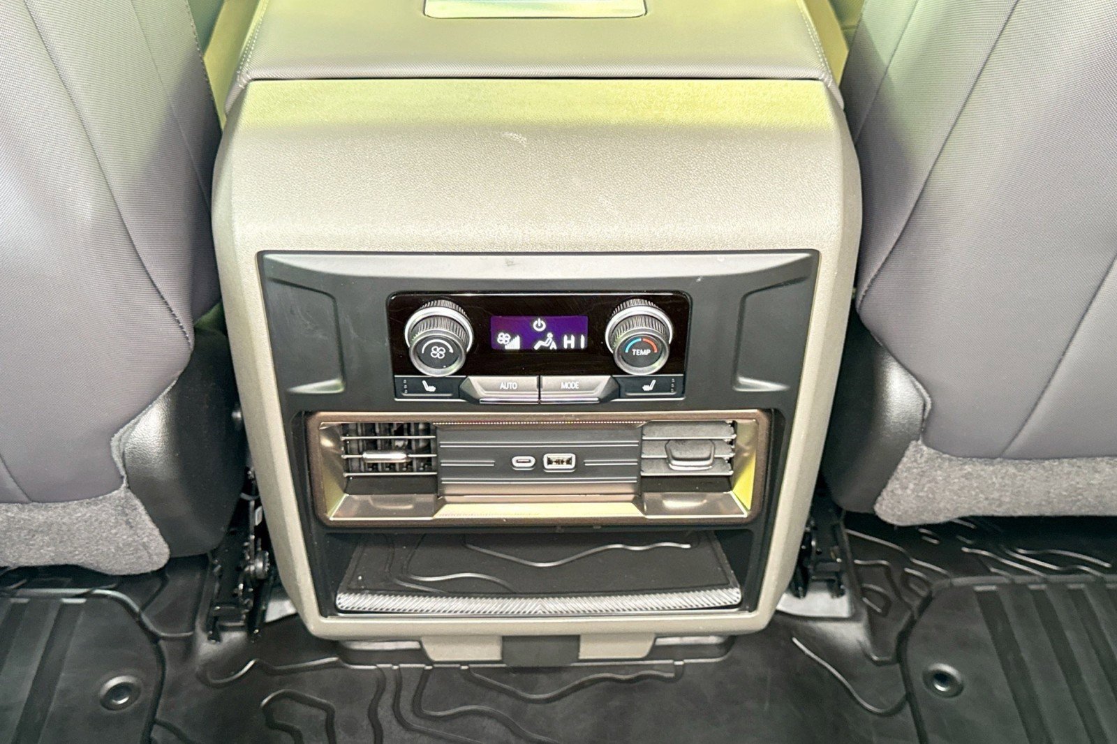 Used 2025 GMC Hummer EV 3X w/ LPO, Sport Package AWD/4WD image 23