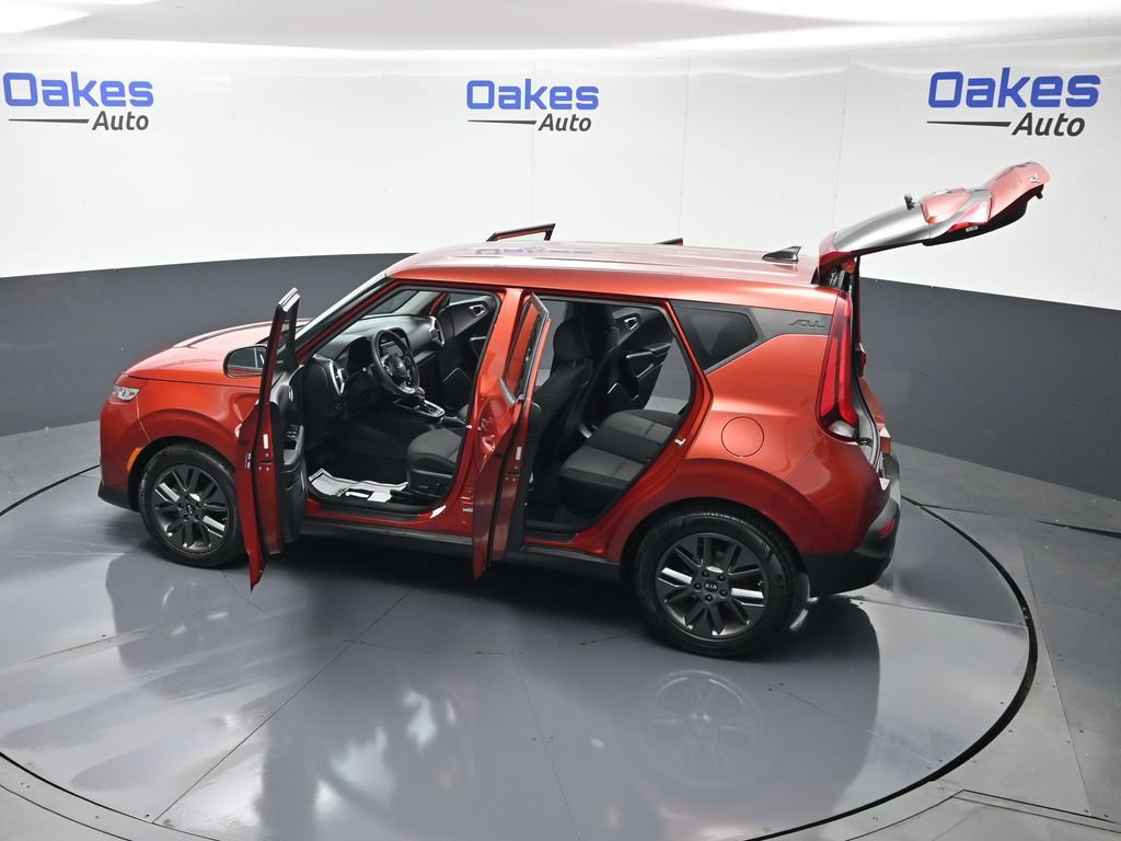 Certified 2021 Kia Soul S FWD image 55