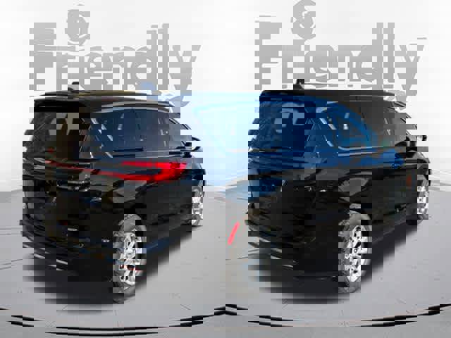 New 2026 Chrysler Pacifica Select image 3