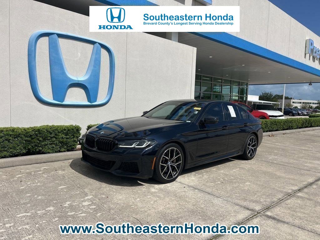 Used 2022 BMW 530i w/ M Sport Package image 1