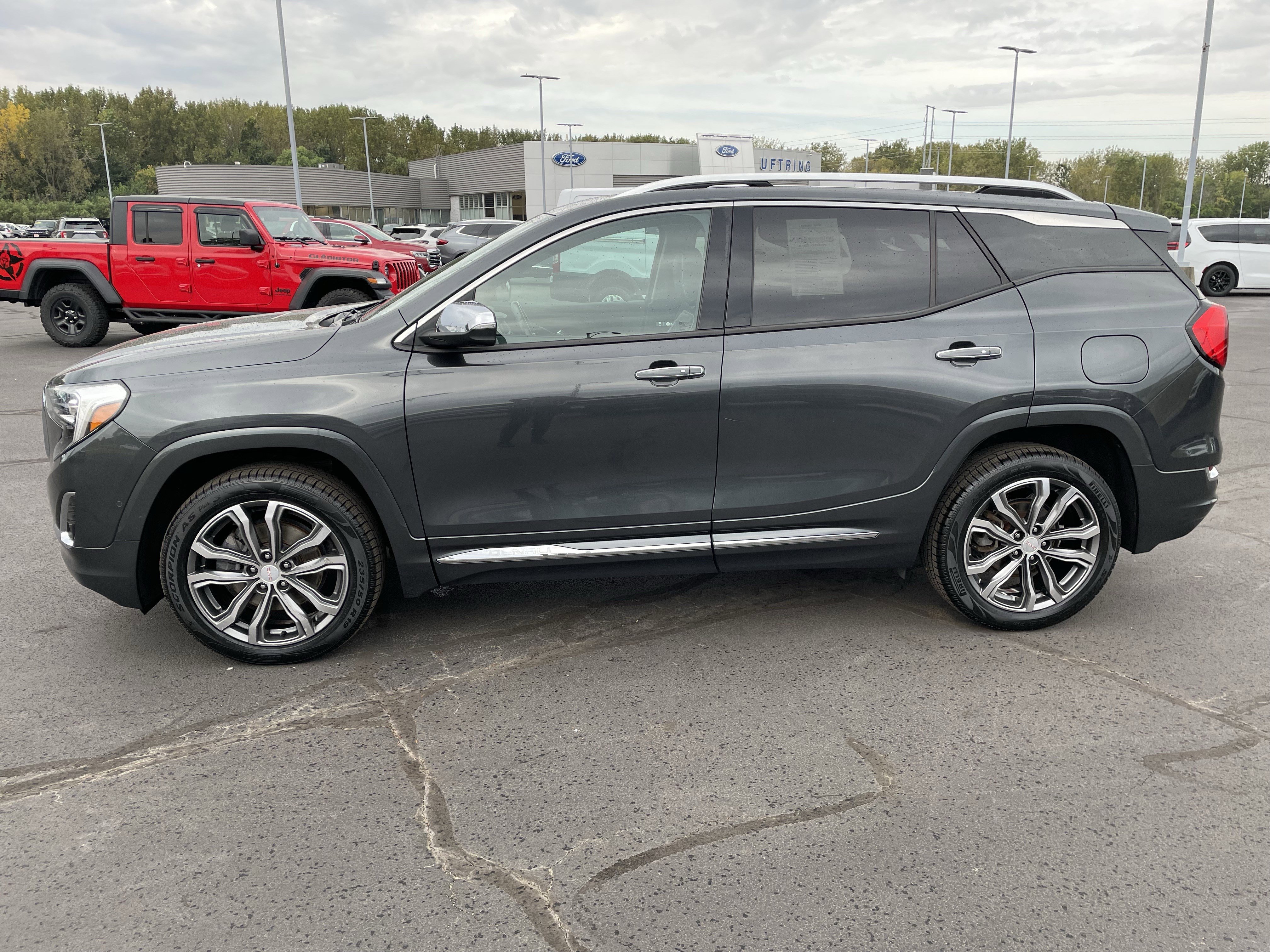 Used 2018 GMC Terrain Denali w/ Advanced Safety Package image 2