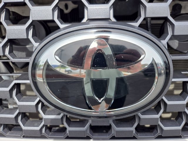 Used 2020 Toyota Tundra SR5 w/ SX Package AWD/4WD image 21
