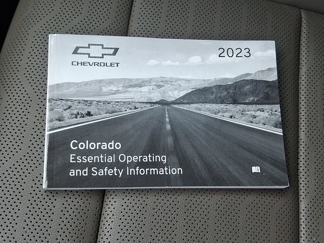 Used 2023 Chevrolet Colorado ZR2 w/ ZR2 Convenience Package III AWD/4WD image 27