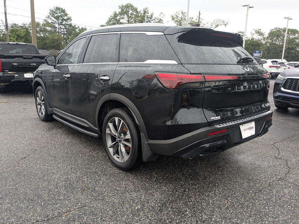 Used 2025 INFINITI QX60 Luxe w/ Cargo Package FWD image 7