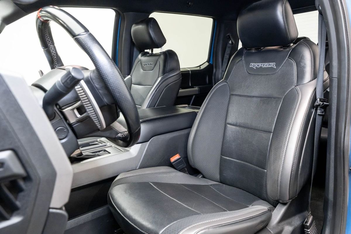 Used 2019 Ford F150 Raptor w/ Equipment Group 802A Luxury image 37