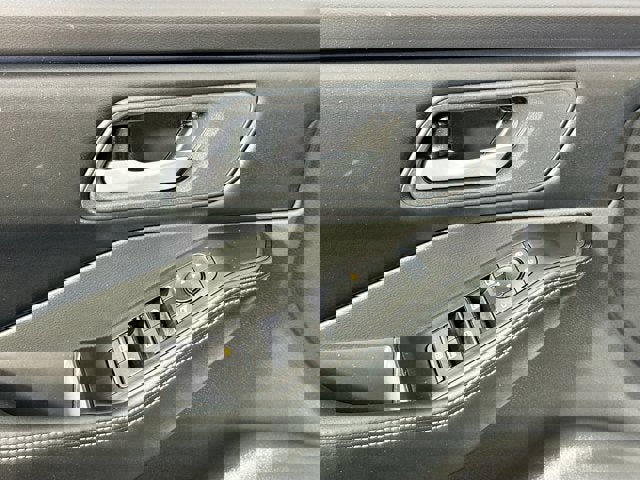 Certified 2026 Nissan Rogue SV image 15