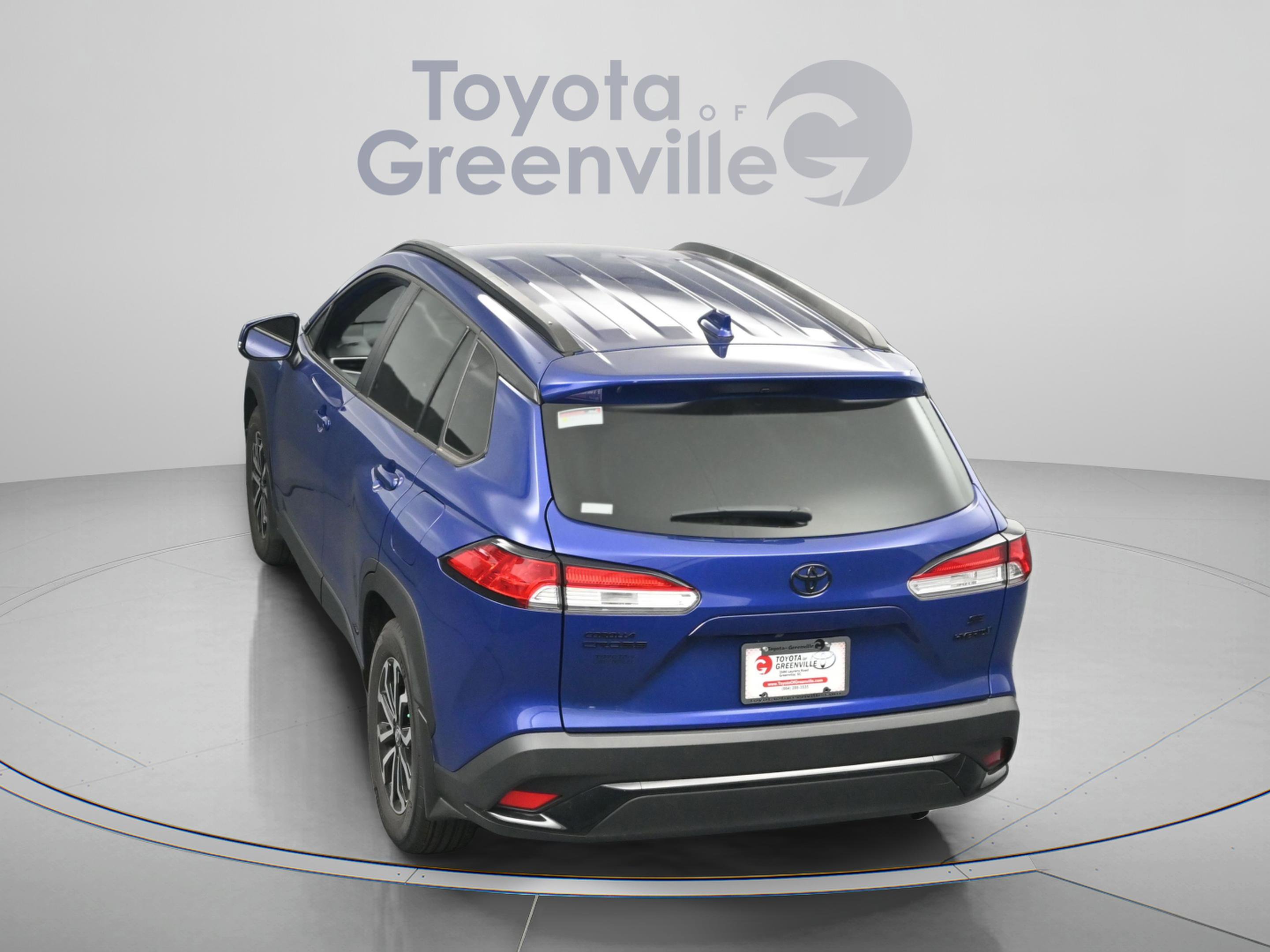 Used 2024 Toyota Corolla Cross AWD Hybrid image 11