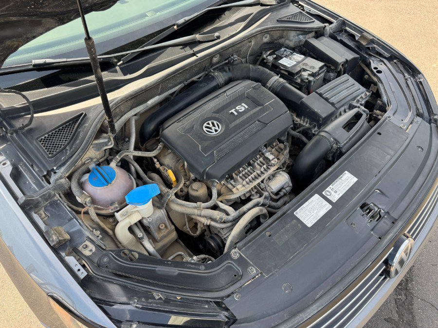 Used 2016 Volkswagen Passat 1.8T SE FWD image 25