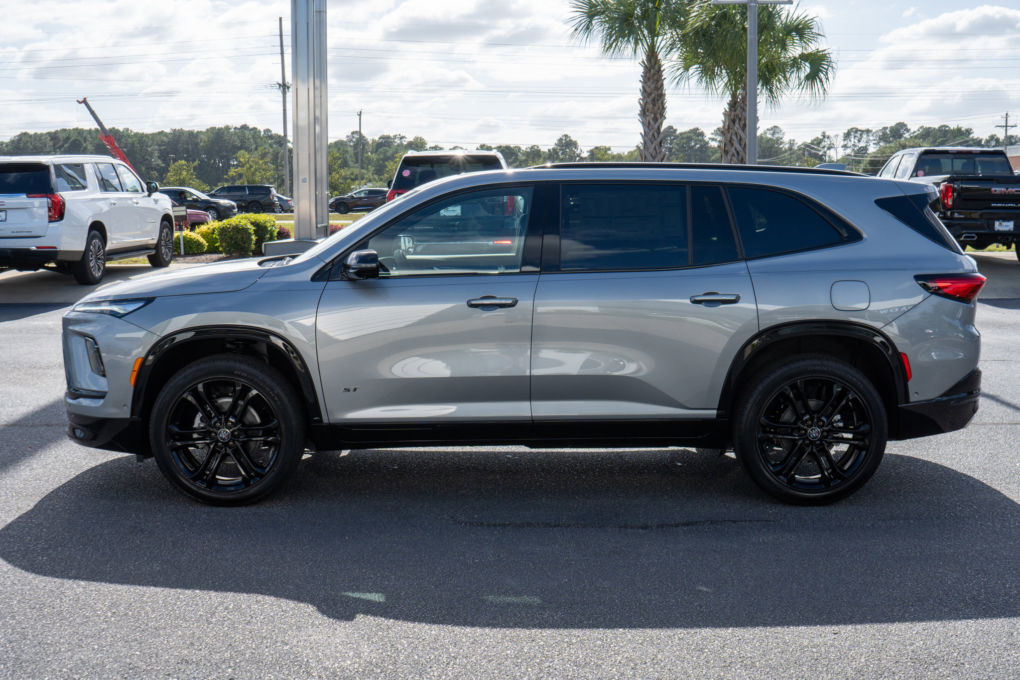 New 2026 Buick Enclave Sport Touring w/ Super Cruise Package image 6