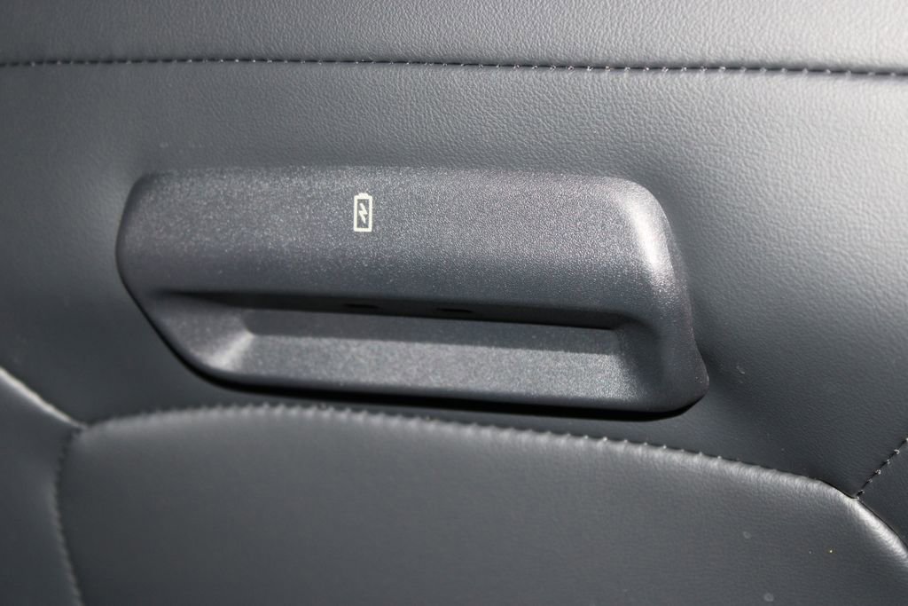 New 2026 Ford Expedition Platinum image 34