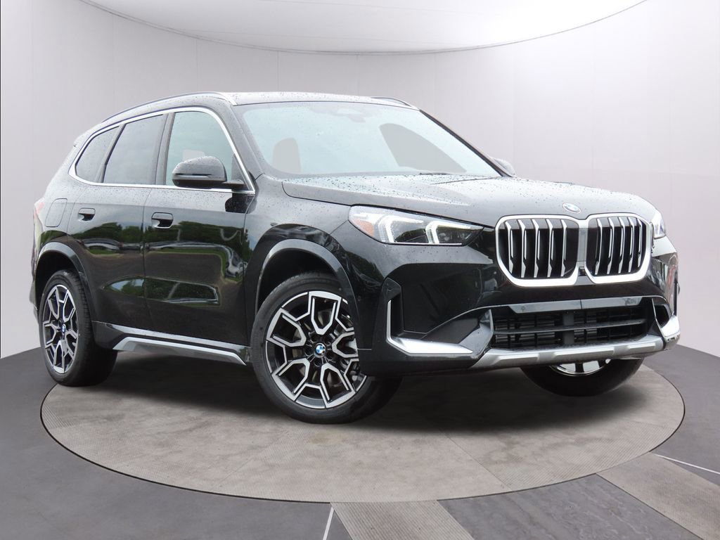 New 2025 BMW X1 xDrive28i w/ Premium Package