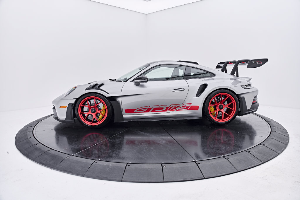Used 2025 Porsche 911 GT3 RS w/ Weissach Package RWD image 15