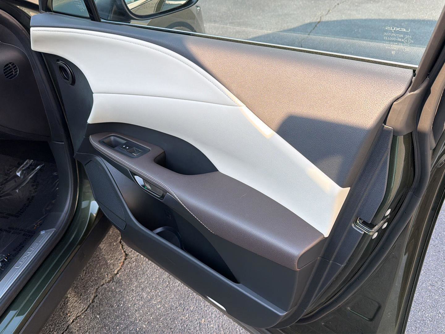 Certified 2025 Lexus RX 350 Premium Plus w/ Accessory Package (Z1) FWD image 14