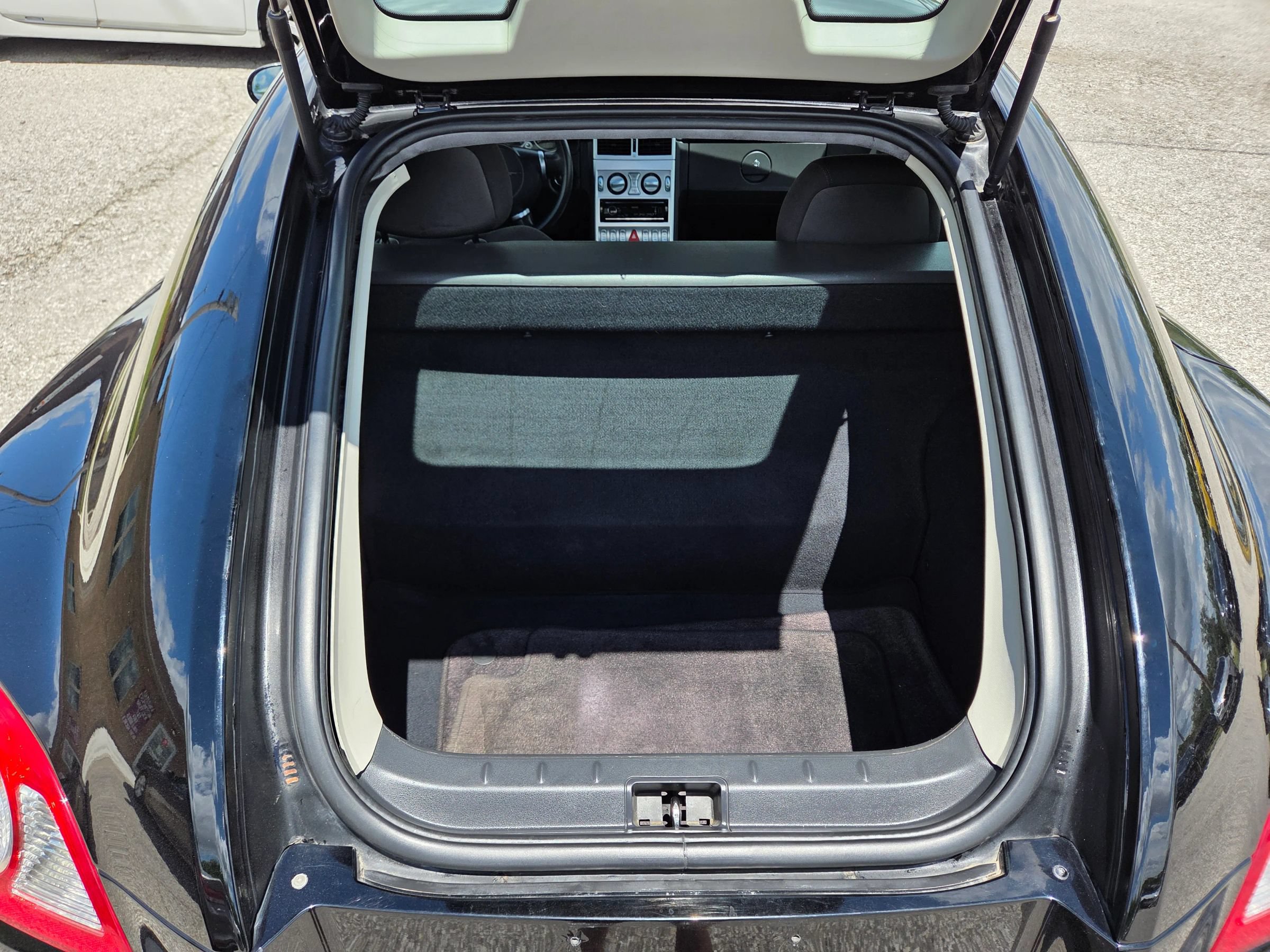 Used 2007 Chrysler Crossfire Coupe RWD image 14