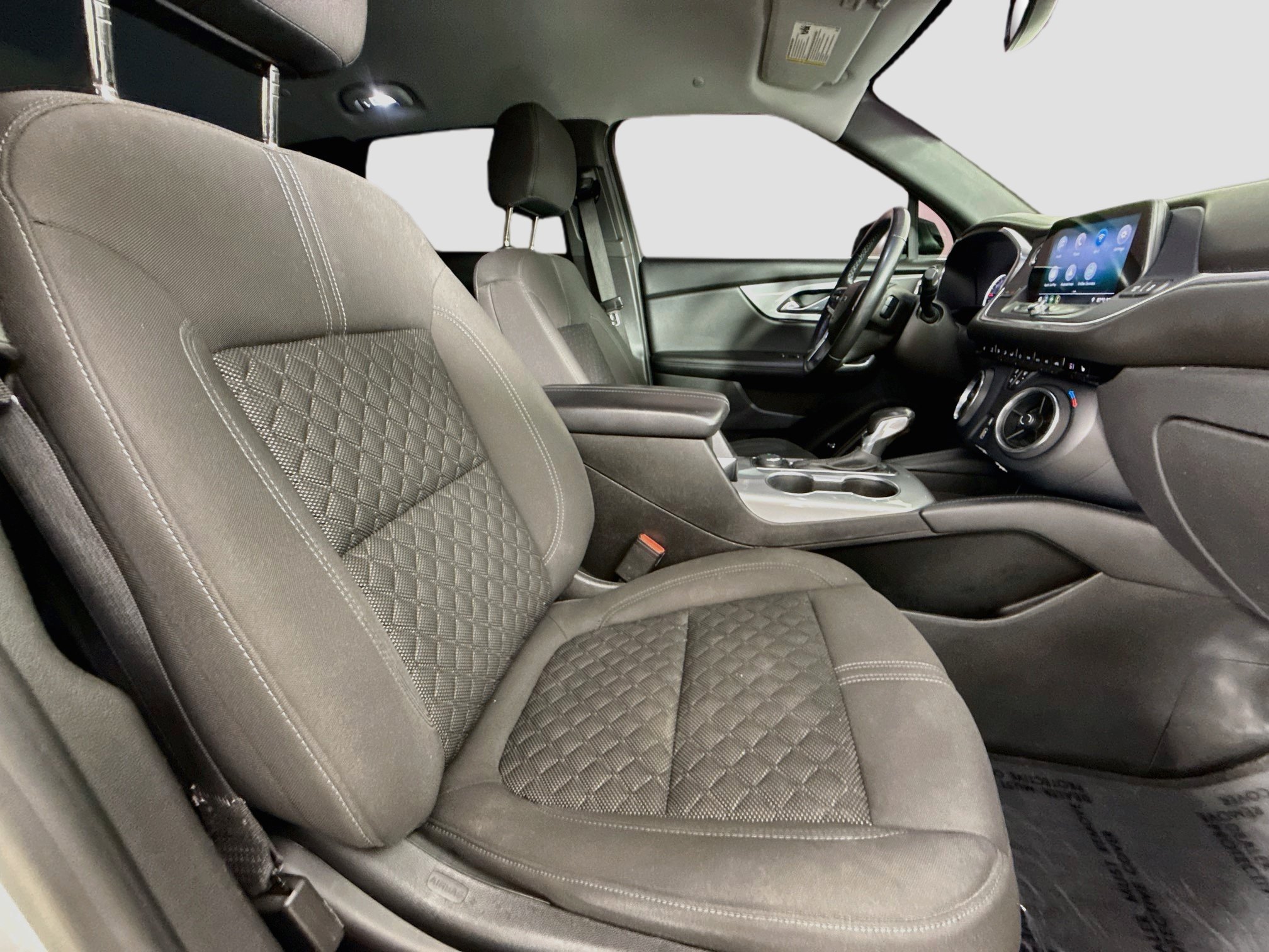 Used 2020 Chevrolet Blazer LT FWD image 30