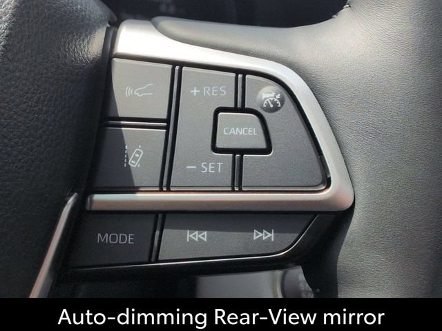 Certified 2026 Toyota Highlander Platinum AWD/4WD image 19