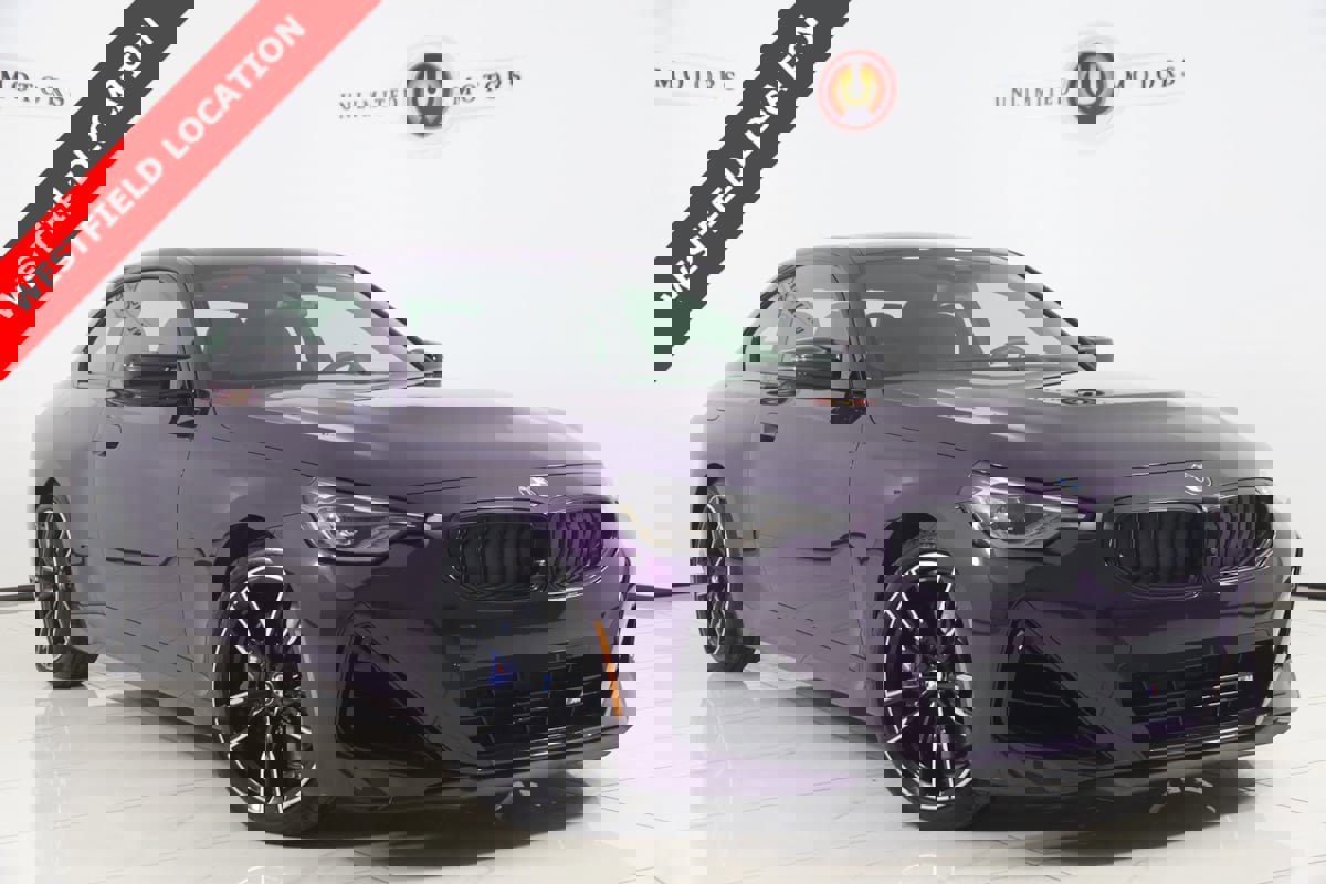 Used 2025 BMW M240i Coupe image 1