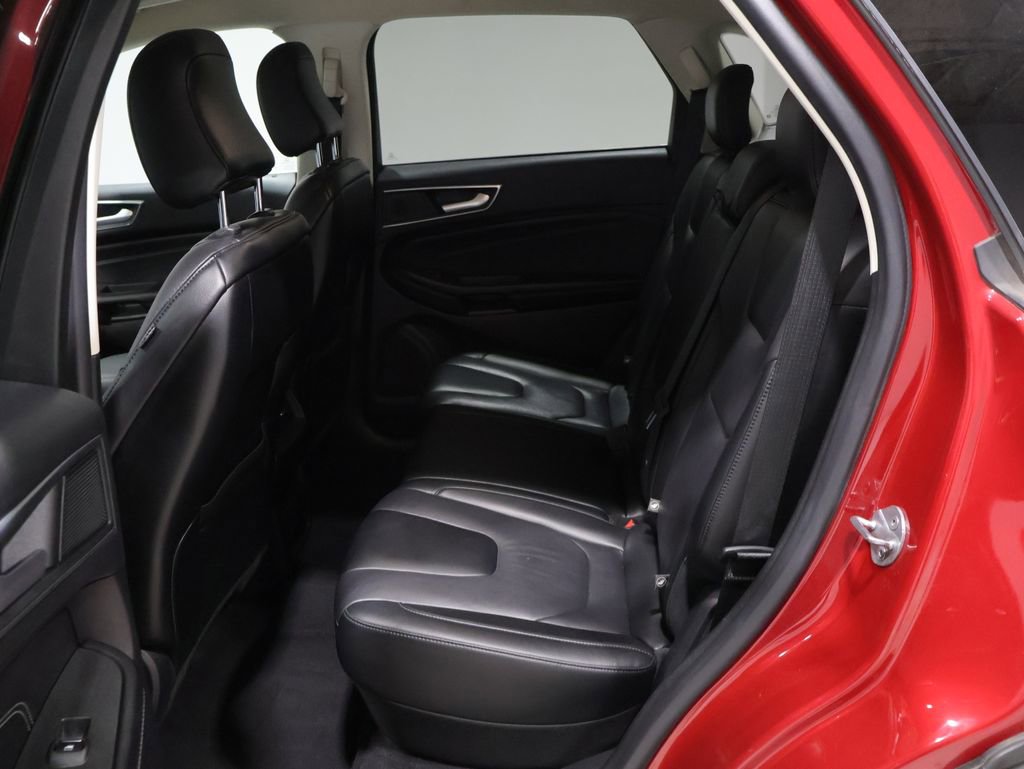 Used 2022 Ford Edge Titanium image 19