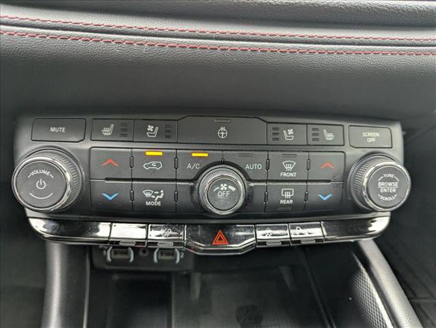 Used 2021 Dodge Durango R/T w/ Blacktop Package RWD image 20