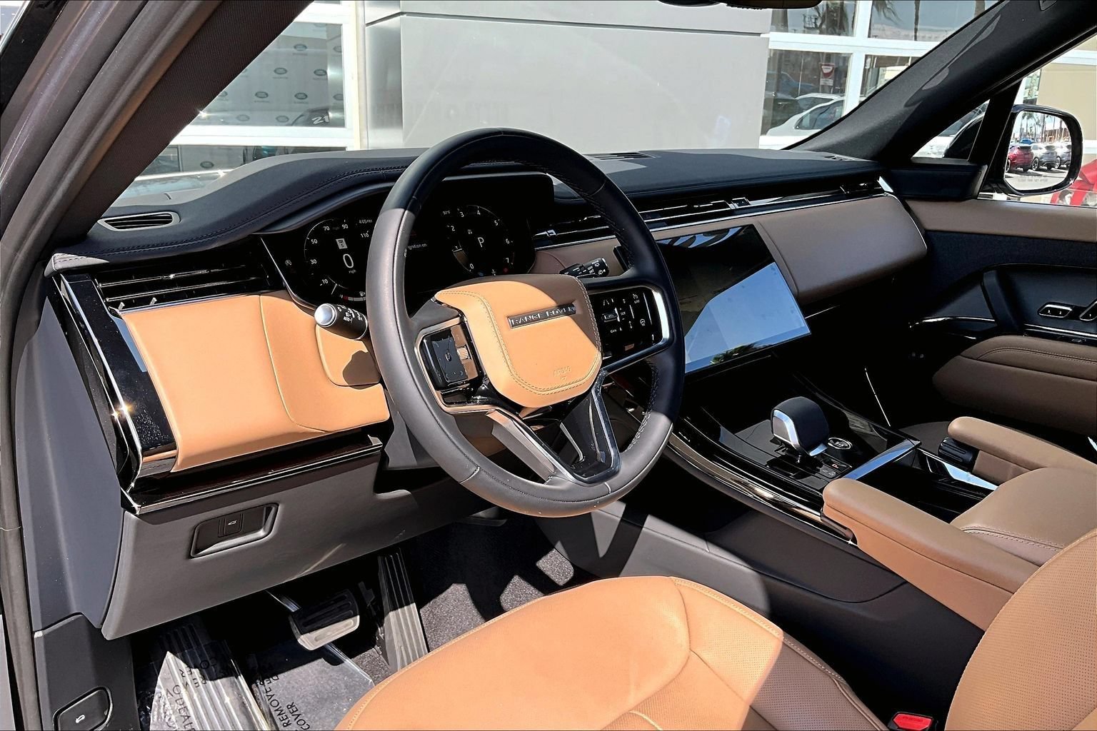 Certified 2025 Land Rover Range Rover Sport SE AWD/4WD image 12