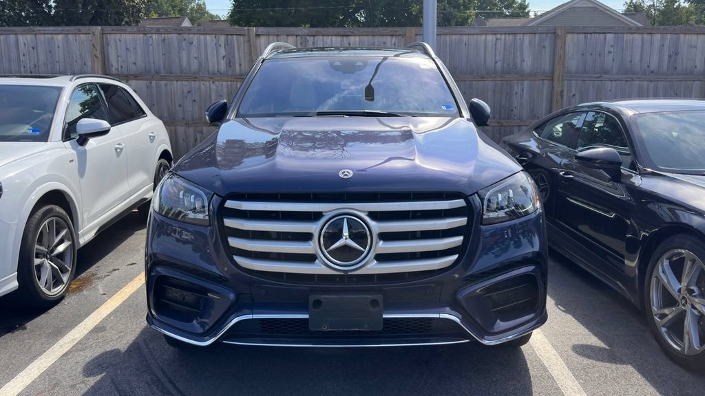 Used 2024 Mercedes-Benz GLS 450 4MATIC image 12