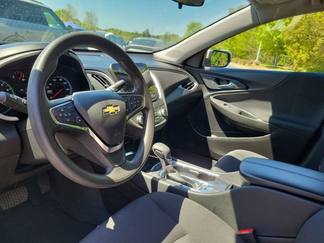 Used 2024 Chevrolet Malibu LT FWD image 11