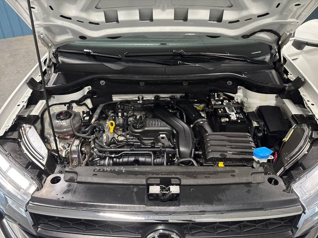 Used 2023 Volkswagen Taos SE image 43