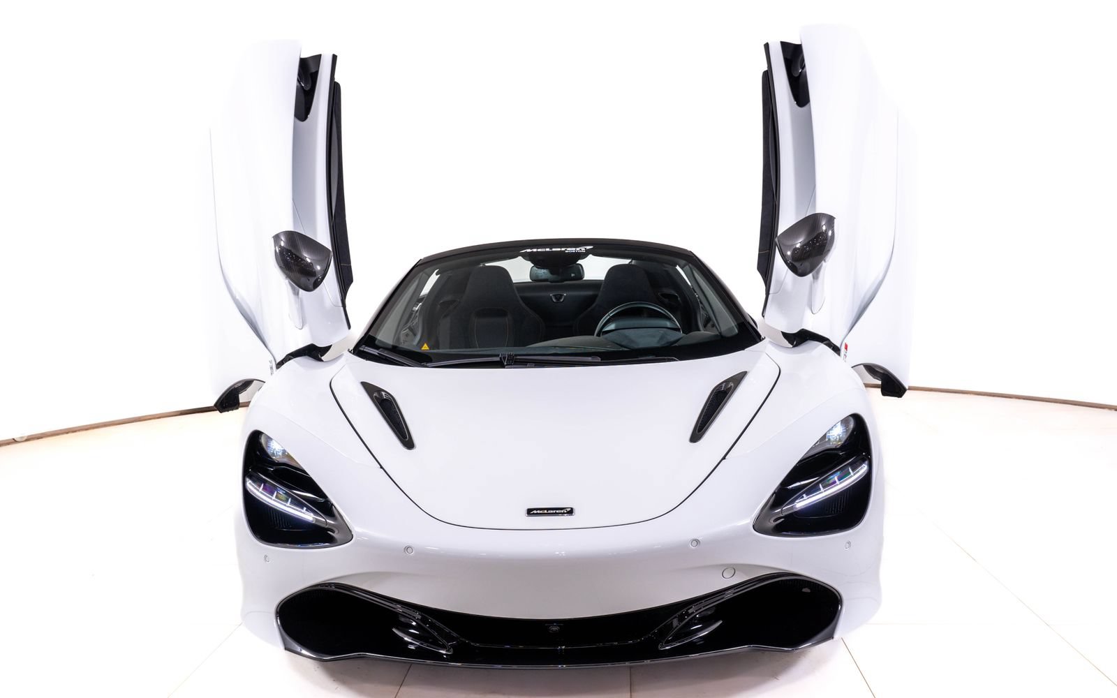 Used 2021 McLaren 720S Performance RWD image 11