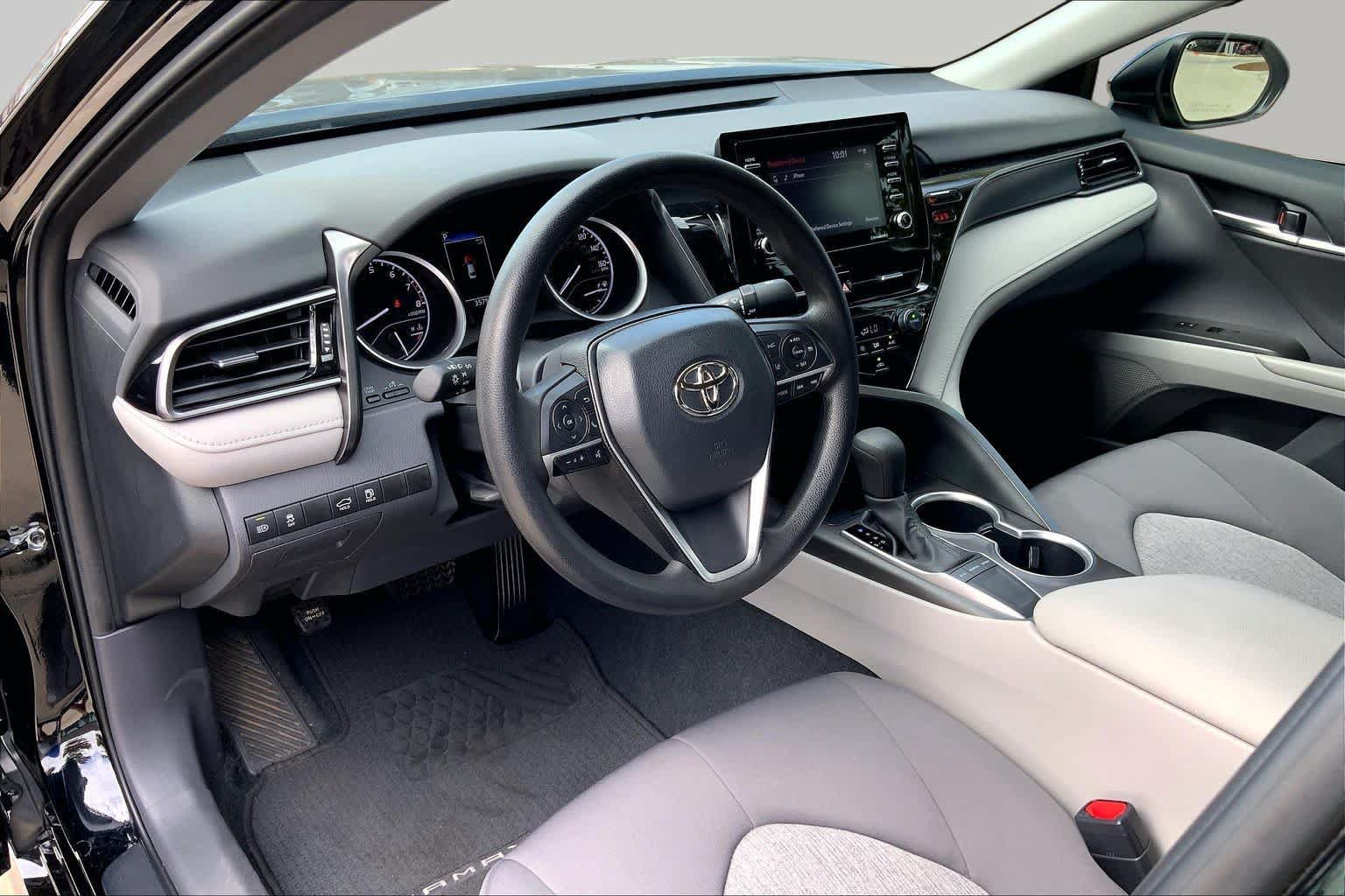 Used 2024 Toyota Camry LE w/ Convenience Package FWD image 18