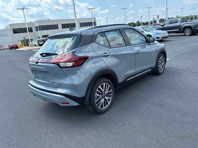 Used 2023 Nissan Kicks SR w/ SR Premium Package FWD image 8