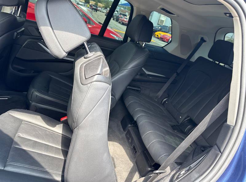 Used 2019 BMW X7 xDrive40i w/ Premium Package AWD/4WD image 2