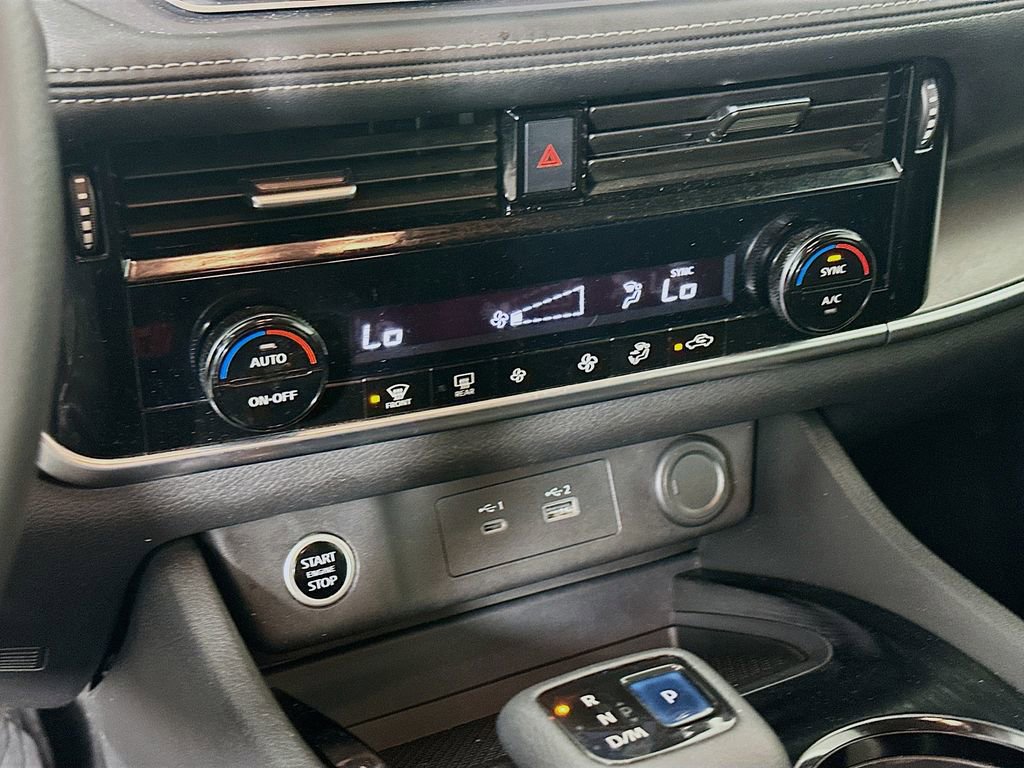 Used 2021 Nissan Rogue SV AWD/4WD image 21