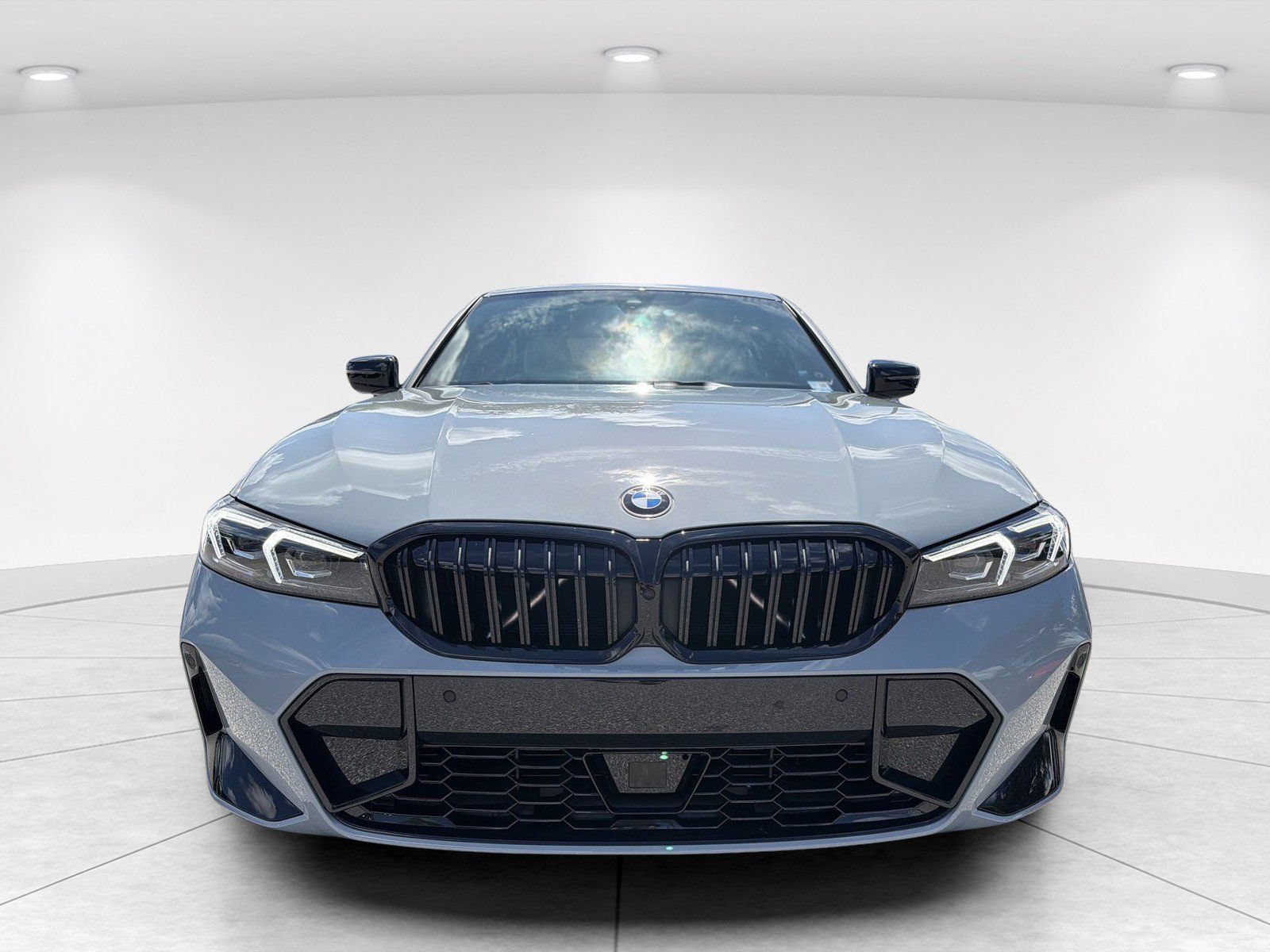 New 2026 BMW 330i Sedan w/ M Sport Package RWD image 2