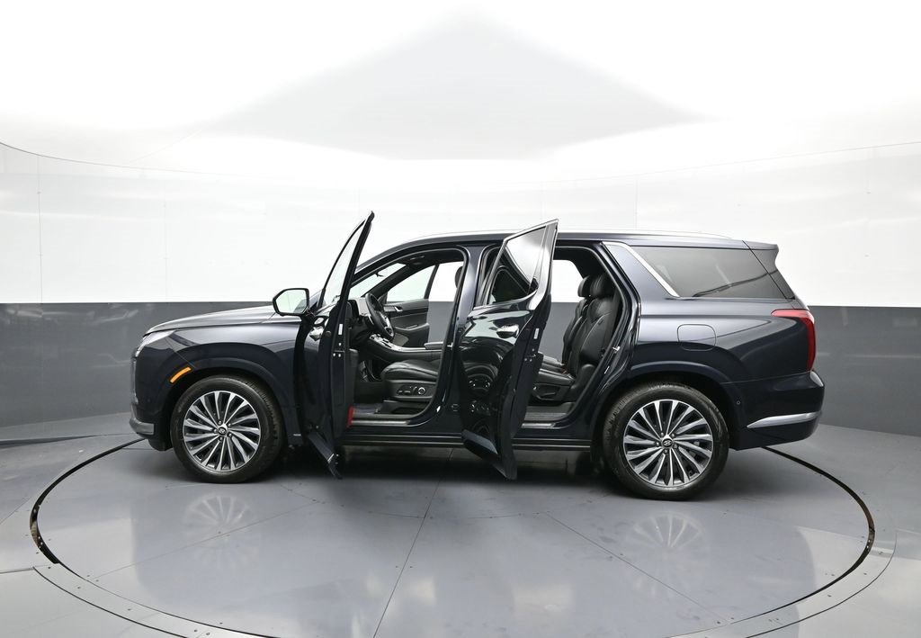 Used 2024 Hyundai Palisade Calligraphy image 45