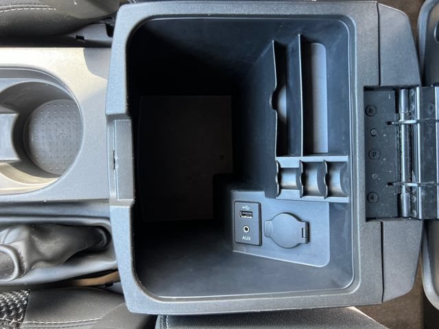 Used 2016 Nissan Frontier PRO-4X AWD/4WD image 25