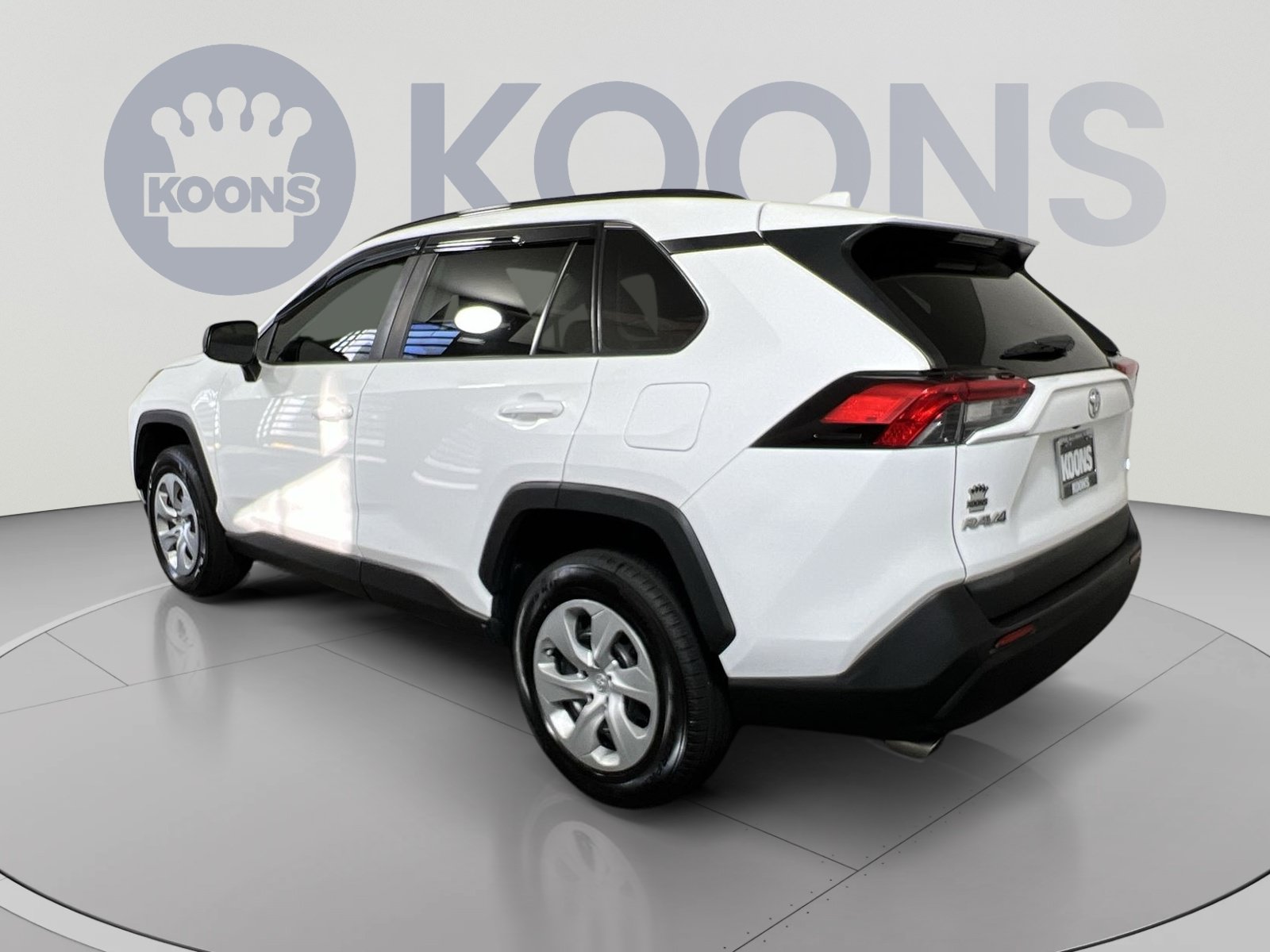 Used 2021 Toyota RAV4 LE w/ Carpet Mat Package (TMS) FWD image 8