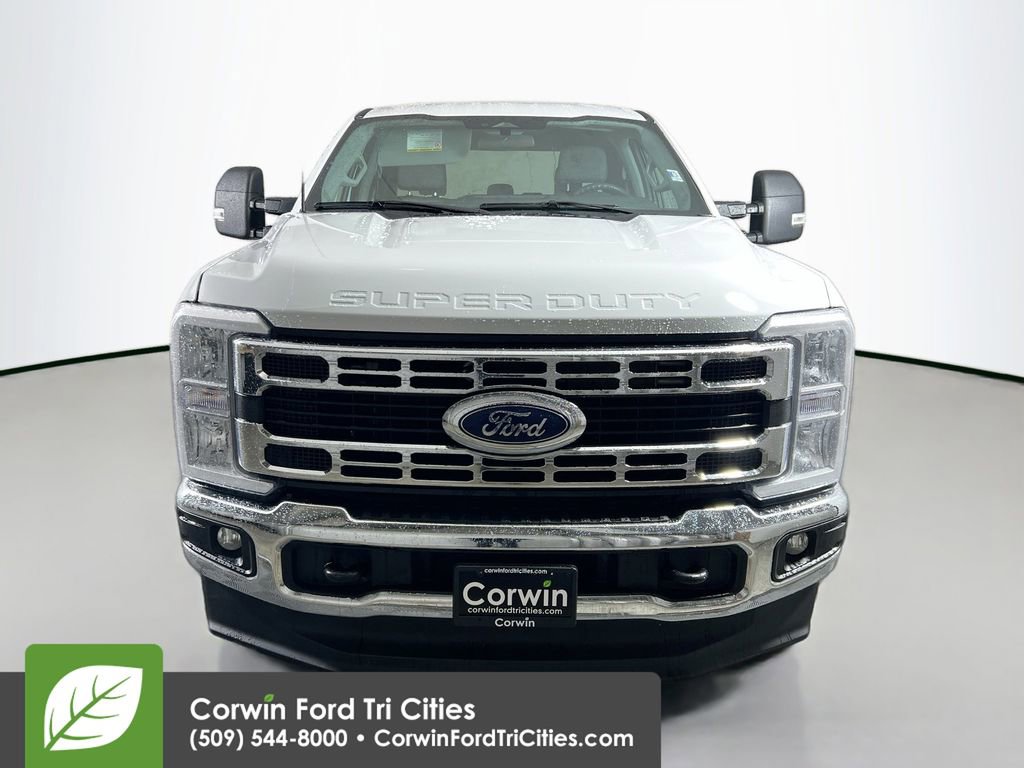 Used 2024 Ford F350 XLT image 4