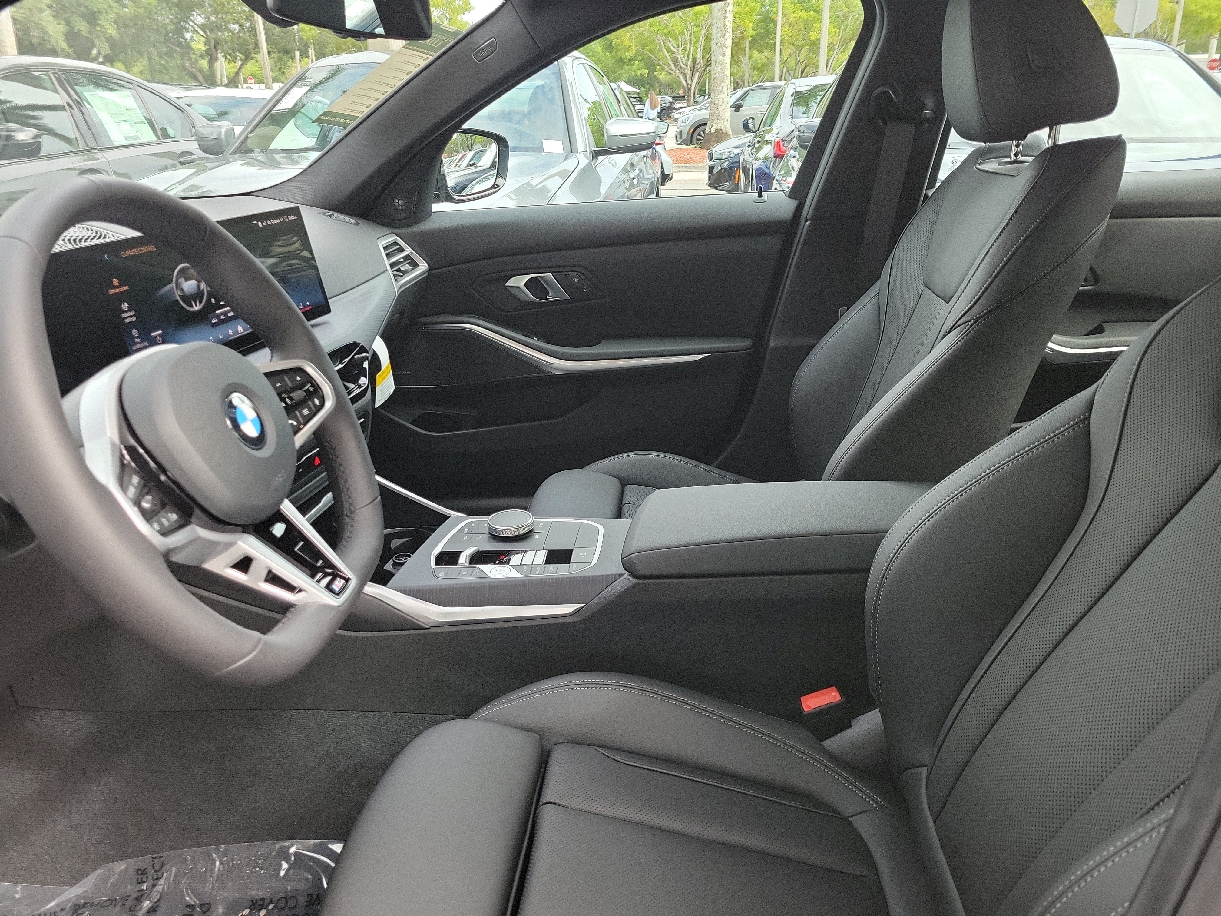 New 2026 BMW 330i Sedan w/ M Sport Package RWD image 10