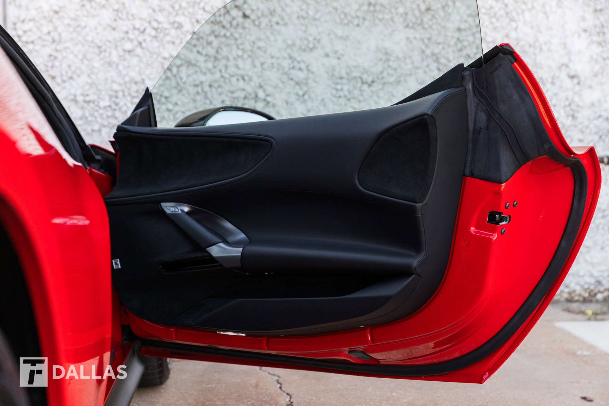 Used 2023 Ferrari SF90 Stradale image 33