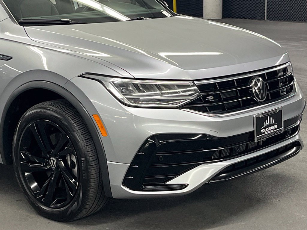 Used 2024 Volkswagen Tiguan SE R-Line AWD/4WD image 43