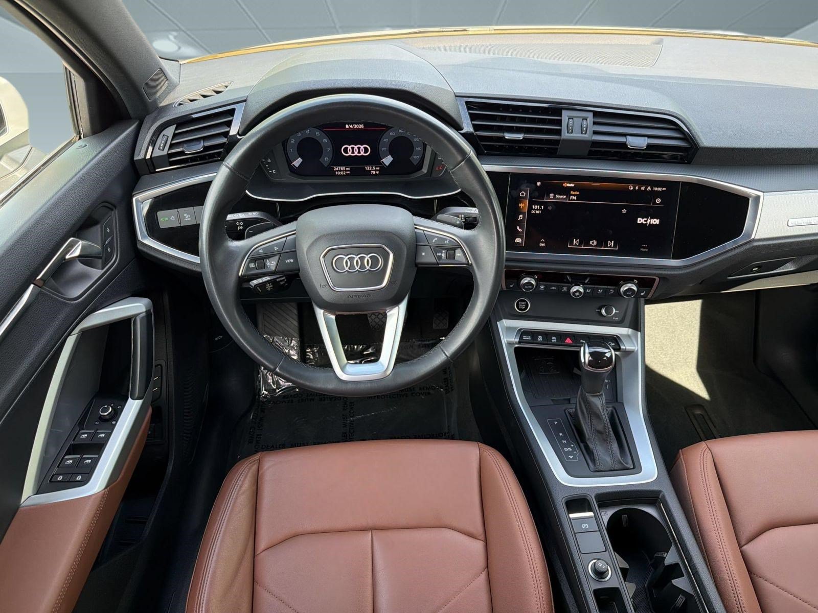 Used 2024 Audi Q3 2.0T Premium w/ Convenience Package AWD/4WD image 18