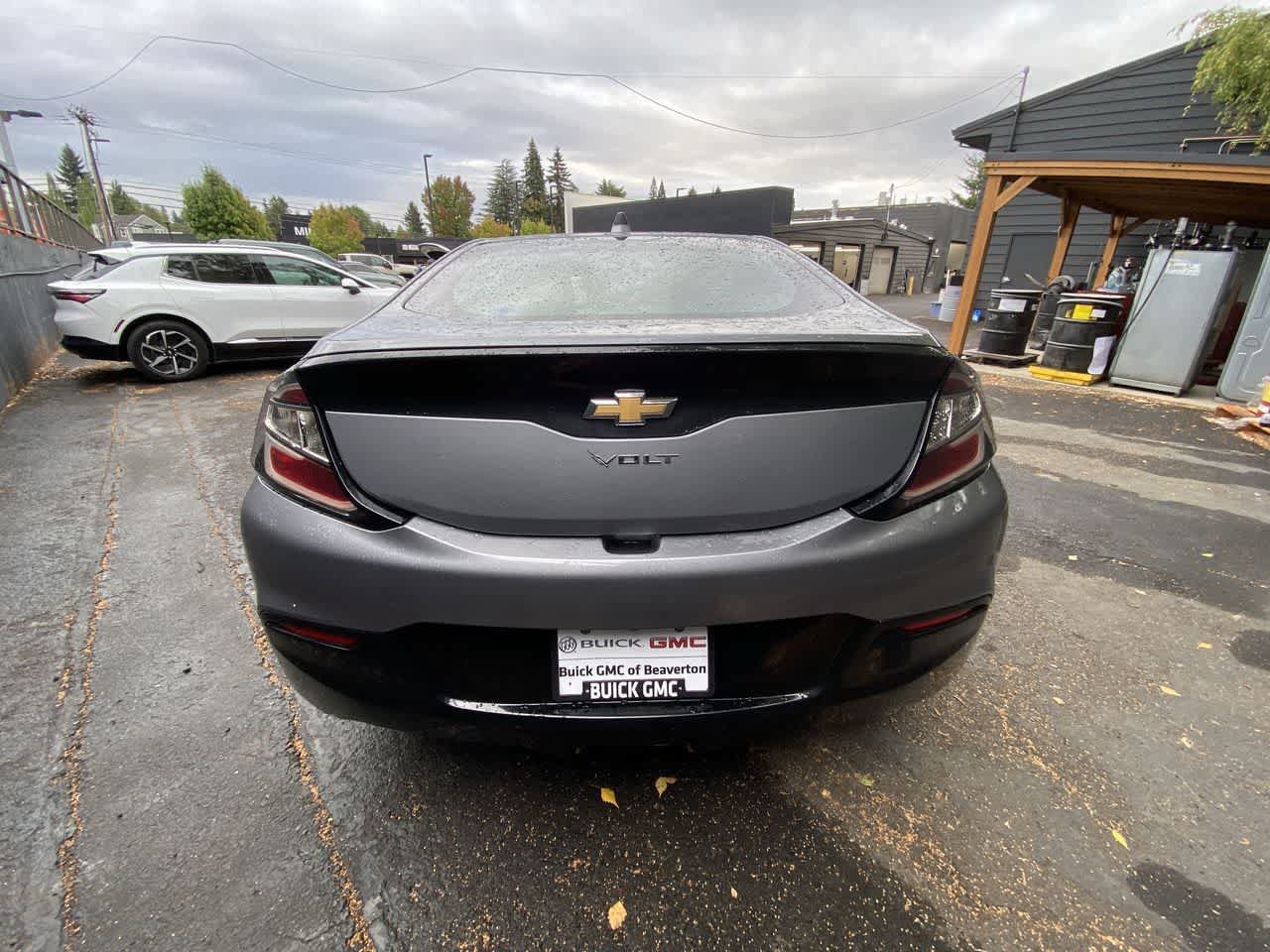 Used 2018 Chevrolet Volt LT FWD image 5