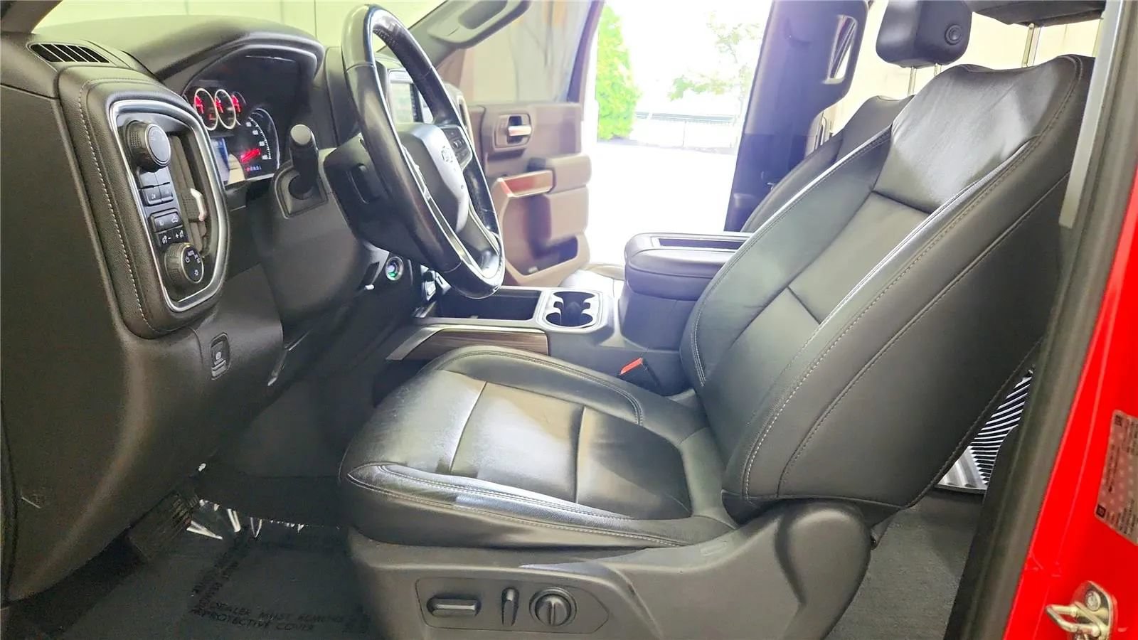 Used 2019 Chevrolet Silverado 1500 RST w/ All-Star Edition AWD/4WD image 23