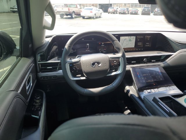 Used 2025 INFINITI QX80 Luxe w/ Cargo Package AWD/4WD image 12