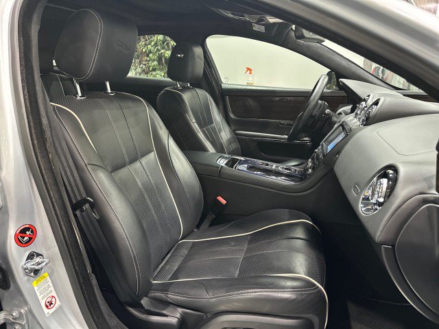 Used 2011 Jaguar XJ RWD image 52