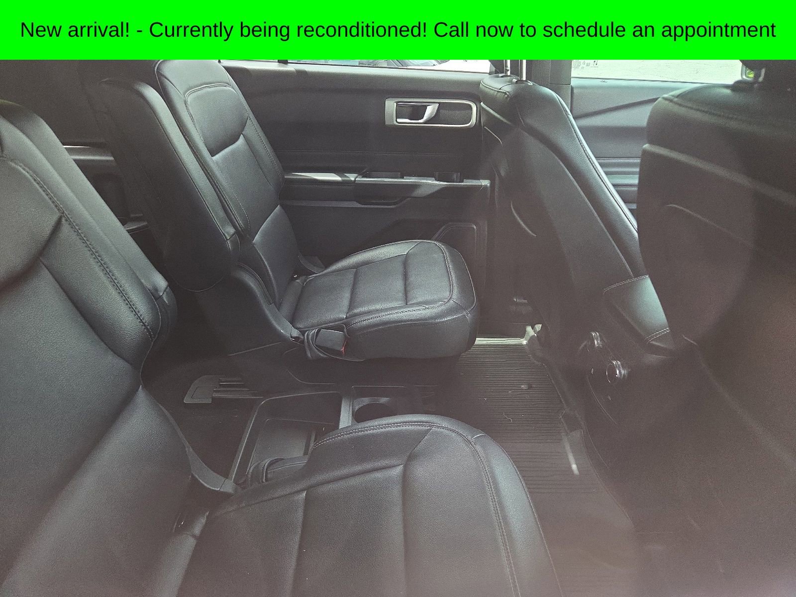 Used 2020 Ford Explorer XLT w/ Equipment Group 202A AWD/4WD image 9