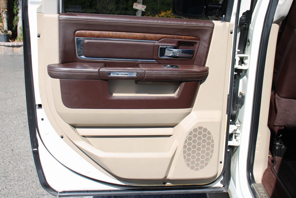 Used 2016 RAM 1500 Laramie Longhorn w/ Convenience Group image 33