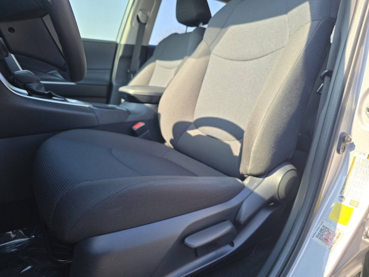 Used 2024 Toyota RAV4 LE image 22