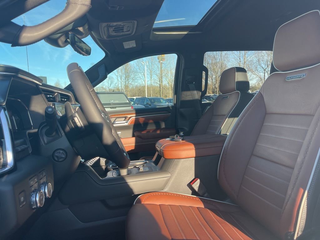 New 2026 GMC Sierra 1500 Denali Ultimate w/ LPO, Black Badging Package image 9